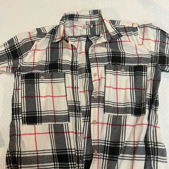 Flannels Of All Shape And Sizes - Picture 6 of 9